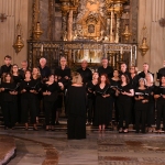 Foto Nicoloro G.   14/07/2024   Ravenna   Si e\' svolta a Ravenna la tradizionale \'\' Domenica del Mare \'\' con la messa in Duomo celebrata dall\' arcivescovo Lorenzo Ghizzoni e trasmessa in diretta da Rai 1. Questa celebrazione pone l\' attenzione sulla vita e i problemi dei marittimi. nella foto il coro che ha cantato durante la messa.