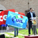 Foto Nicoloro G.   01/05/2020   Ravenna   Celebrazione del Primo Maggio. Con il messaggio ' Il lavoro in sicurezza per costruire il futuro ' si e' svolta la celebrazione della Festa dei lavoratori in una piazza praticamente deserta come voluto dalle disposizioni vigenti. nella foto il sindaco di Ravenna Michele de Pascale.
