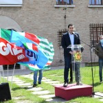 Foto Nicoloro G.   01/05/2020   Ravenna   Celebrazione del Primo Maggio. Con il messaggio ' Il lavoro in sicurezza per costruire il futuro ' si e' svolta la celebrazione della Festa dei lavoratori in una piazza praticamente deserta come voluto dalle disposizioni vigenti. nella foto il sindaco di Ravenna Michele de Pascale.