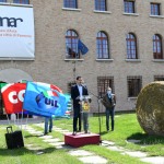 Foto Nicoloro G.   01/05/2020   Ravenna   Celebrazione del Primo Maggio. Con il messaggio ' Il lavoro in sicurezza per costruire il futuro ' si e' svolta la celebrazione della Festa dei lavoratori in una piazza praticamente deserta come voluto dalle disposizioni vigenti. nella foto il sindaco di Ravenna Michele de Pascale.