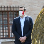 Foto Nicoloro G.   01/05/2020   Ravenna   Celebrazione del Primo Maggio. Con il messaggio ' Il lavoro in sicurezza per costruire il futuro ' si e' svolta la celebrazione della Festa dei lavoratori in una piazza praticamente deserta come voluto dalle disposizioni vigenti. nella foto il sindaco di Ravenna Michele de Pascale.