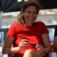 Foto Nicoloro G.  15/08/2014  Cervia ( Ravenna )  22° edizione di " Cervia, la spiaggia ama il libro ". nella foto la scrittrice Silvia Ballestra che presenta il suo libro " Amiche mie ".