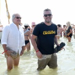 Foto Nicoloro G.   15/08/2022   Cervia (RA)   30° edizione di \' Cervia, la spiaggia ama il libro \' con il tradizionale arrivo degli scrittori dal mare su storiche imbarcazioni e sbarco sulla spiaggia di Cervia. nella foto il giornalista Sergio Barducci, a sinistra, e il musicista Mirko Casadei.
