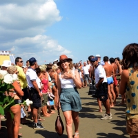Foto Nicoloro G. 15/08/2013 Cervia ( Ravenna ) Ventunesima edizione di " Cervia, la spiaggia ama il libro " che si conclude il giorno di Ferragosto con il tradizionale sbarco degli scrittori sulla spiaggia davanti al Grand Hotel della cittadina romagnola. nella foto Antonella Boralevi