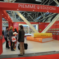 Foto Nicoloro G. 28/03/2011 Bologna Si e' aperta negli spazi della Fiera di Bologna la quarantottesima edizione della " Children Book Fair " la piu' importante fiera internazionale dell' editoria per l' infanzia con la presenza di autori, editori e illustratori di tutto il mondo. nella foto Uno dei tanti stand