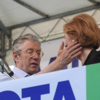 Foto Nicoloro G. 13/05/2011 Milano Chiusura della campagna elettorale della Lega Nord. nella foto Umberto Bossi – Letizia Moratti