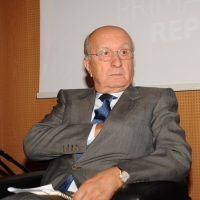 Foto Nicoloro G.  28/09/2010 Milano Per il ciclo d ' Incontri sul tema "Prima Repubblica " Dibattito in Sala Buzzati con esponenti della Politica di quegli Anni. nella foto Ciriaco De Mita