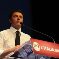 Foto Nicoloro G. 01/02/2013 Firenze Evento di grande importanza, forse unico, che vede insieme in questa campagna elettorale il sindaco di Firenze e il segretario generale del PD. nella foto Matteo Renzi      