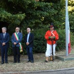 Foto Nicoloro G.   Mandriole (RA)   Cerimonia di commemorazione di Anita Garibaldi nell' anniversario della sua morte avvenuta il 4 agosto 1849 nella fattoria Guiccioli in localita' Mandriole alle porte di Ravenna. nella foto da sinistra Filippo Raffi, Lorenzo Cottignoli, Eugenio Fusignani e Castrese de Rosa durante l' ammaina bandiera.