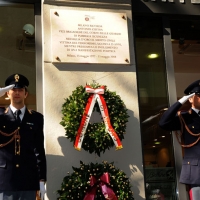 Foto Nicoloro G. 15/05/2012 Milano Commemorazione del vicebrigadiere di Polizia Antonio Custra, medaglia d’ oro al merito civile, ucciso durante una manifestazione politica il 15 maggio del 1977 in via De Amicis a Milano. nella foto Lapide commemorativa e corone di alloro