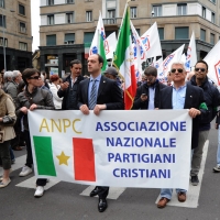 Foto Nicoloro G. 25/04/2012 Milano Commemorazione del XXV Aprile, Festa della Liberazione, con corteo e comizio in piazza Duomo. nella foto Striscione dell'ANPC