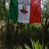 Foto Nicoloro G.  02/06/2014  Ravenna    Nella giornata della Festa della Repubblica si è svolta la commemorazione dell' anniversario della morte di Giuseppe Garibaldi, avvenuta a Caprera proprio il 2 giugno 1882. nella foto la bandiera dell' A.N.V.R.G., associazione nazionale veterani e reduci Garibaldini.