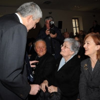 Foto Nicoloro G. 17/04/2012 Ravenna Commemorazione di Benigno Zaccagnini, a cento anni dalla sua nascita, alla presenza dei famigliari, delle autorita' cittadine e del leader dell' UDC Pier Ferdinando Casini. nella foto Pier Ferdinando Casini – Anna Zaccagnini – Livia Zaccagnini