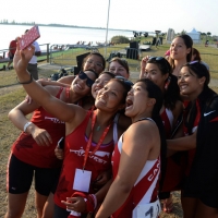 Foto Nicoloro G.  07/09/2014   Ravenna   Giornata conclusiva della nona edizione dell' IDBF,  Campionati Mondiali per club di Dragon Boat. Partecipano 27 nazioni, 5300 atleti, 129 club che gareggeranno nelle tre categorie Open maschili, femminili e misti. nella foto un selfi  per ricordare la vittoria.