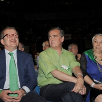 Foto Nicoloro G. 01/07/2012 Assago (Milano) Si e’ concluso al Forum di Assago il Congresso Federale della Lega Nord che ha eletto Roberto Maroni nuovo segretario federale della Lega Nord e ha sancito cosi’ l’ inizio del nuovo corso per il partito. nella foto Roberto Maroni – Roberto Calderoli – Manuela Dal Lago