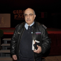 Foto Nicoloro G. 18/12/2010 Bagnacavallo (RA) Due importanti avvenimenti imperniati sull’ Afghanistan nel piccolo comune ravennate. Il primo al teatro Goldoni dove si e’ tenuto un convegno internazionale sul tema ” Afghanistan fra storia e cooperazione “. Il secondo sotto il tendone del Circo della Pace che ha ospitato uno spettacolo dei giovanissimi artisti del Circus for Children di Kabul. A entrambi gli avvenimenti ha partecipato l’ ambasciatore dell’ Afghanistan in Italia Musa Maroofi. nella foto Roberto Faccani