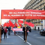 Foto Nicoloro G.   01/05/2022   Milano  Corteo del 1° Maggio all' insegna della Pace e dei Diritti sul Lavoro. nella foto striscioni e bandiere lungo il corteo.