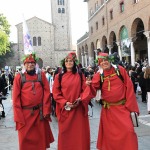 Foto Nicoloro G.   12/09/2021   Ravenna   Questa giornata segna il culmine delle celebrazioni dei 700 anni dalla morte di Dante. nella foto tre partecipanti al ' cammino di Dante '.