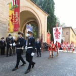 Foto Nicoloro G.   12/09/2021   Ravenna   Questa giornata segna il culmine delle celebrazioni dei 700 anni dalla morte di Dante. nella foto i gonfaloni di Ravenna, in primo piano, e di Firenze portati in corteo presso la tomba di Dante.