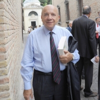Foto Nicoloro G. 08/09/2011 Ravenna Sotto l’ alto patronato del presidente della Repubblica Italiana si inaugura questa sera negli antichi Chiostri francescani il festival che per tre giorni, 8-9 e 10 settembre, sara’ dedicato a Dante Alighieri, il padre della lingua italiana. E sara’ proprio un convegno sulla lingua delle Costituzioni italiane dal 1848 al 2011 ad aprire la rassegna dantesca. nella foto Gustavo Zagrebelsky