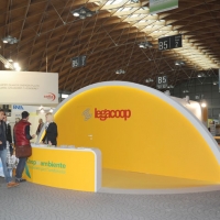 Foto Nicoloro G. 09/11/2011 Rimini Quindicesima edizione di ” Ecomondo “, Fiera Internazionale del Recupero di Materia ed Energia e dello Sviluppo Sostenibile. nella foto Lo stand LegaCoop