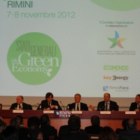 Foto Nicoloro G. 07/11/2012 Rimini Sedicesima edizione di Ecomondo, Stati Generali della Green Economy, ovvero Fiera Internazionale del recupero di Materia ed Energia e dello Sviluppo Sostenibile. nella foto  Tavolo di lavoro con Clini e Passera