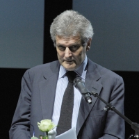 Foto Nicoloro G. 2010/07/17 Milano Al Teatro Dal Verme Undicesima edizione di " La Milanesiana ", che ha per tema " Il paradosso ". Decima serata della rassegna di musica e letteratura. nella foto Alain Elkann