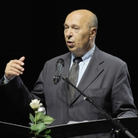 Foto Nicoloro G. 2010/07/15 Milano Al Teatro Dal Verme Undicesima edizione di " La Milanesiana ", che ha per tema " Il paradosso ". Ottava serata della rassegna di musica e letteratura. nella foto Paolo Mieli