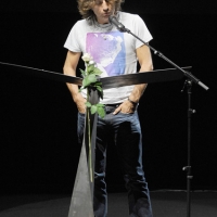 Foto Nicoloro G. 2010/07/15 Milano Al Teatro Dal Verme Undicesima edizione di " La Milanesiana ", che ha per tema " Il paradosso ". Ottava serata della rassegna di musica e letteratura. nella foto Luciano Ligabue