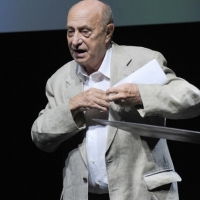 Foto Nicoloro G. 2010/07/15 Milano Al Teatro Dal Verme Undicesima edizione di " La Milanesiana ", che ha per tema " Il paradosso ". Ottava serata della rassegna di musica e letteratura. nella foto Arnaldo Pomodoro