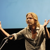 Foto Nicoloro G. 2010/07/15  Milano  Al Teatro Dal Verme Undicesima edizione di " La Milanesiana ", che ha per tema " Il paradosso ". Ottava serata della rassegna di musica e letteratura. nella foto Giulio Casale