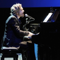 Foto Nicoloro G. 2010/07/15  Milano  Al Teatro Dal Verme Undicesima edizione di " La Milanesiana ", che ha per tema " Il paradosso ". Ottava serata della rassegna di musica e letteratura. nella foto Marco Castoldi/Morgan