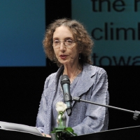 Foto Nicoloro G. 2010/07/08 Milano Al Teatro Dal Verme Undicesima edizione di " La Milanesiana ", che ha per tema " Il paradosso ". Prima serata della rassegna di musica e letteratura. nella foto Joyce Carol Oates