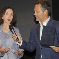 Foto Nicoloro G. 2010/07/08 Milano Al Teatro Dal Verme Undicesima edizione di " La Milanesiana ", che ha per tema " Il paradosso ". Prima serata della rassegna di musica e letteratura. nella foto Joyce Carol Oates – Massimo Collarini