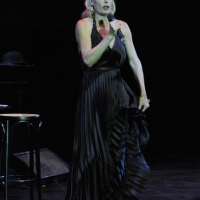 Foto Nicoloro G. 2010/07/10 Milano Al Teatro Dal Verme Undicesima edizione di " La Milanesiana ", che ha per tema " Il paradosso ". Terza serata della rassegna di musica e letteratura. nella foto Ute Lemper