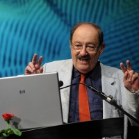 Foto Nicoloro G. 04/07/2011 Milano Nona serata della dodicesima edizione de ” La Milanesiana ” che quest’ anno ha per tema ” Bugie e verita’ “. nella foto Umberto Eco