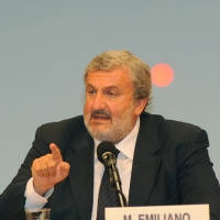 Foto Nicoloro G. 26/08/2011 Rimini Sesta giornata dell' edizione 2011 del Meeting di Rimini che ha per titolo " E l' esistenza diventa una immensa certezza ". nella foto Michele Emiliano