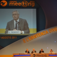 Foto Nicoloro G. 27/08/2011 Rimini Settima ed ultima giornata del Meeting di Rimini 2011 che ha per titolo " E l' esistenza diventa una immensa certezza ". nella foto L'intervento di  Giulio Tremonti
