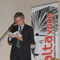 Foto Nicoloro G. 07/10/2011 Bologna Undicesima edizione della manifestazione ” Ad alta voce. Voci che leggono citta’ che ascoltano ” che quest’ anno si unisce alle celebrazioni per i 150 anni dell’ Unita’ d’Italia e quindi raccontera’ il nostro Paese con i suoi sentimenti e ricordi e speranze per il futuro. Dopo Venezia la manifestazione approda a Bologna e apre per un prologo le porte del palazzo Caprara Montpensier, sede della Prefettura. nella foto Nando Dalla Chiesa