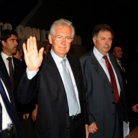 Foto Nicoloro G. 19/08/2012 Rimini Trentatreesima edizione del Meeting di Rimini, organizzato da Comunione e Liberazione, dal titolo ” La natura dell’ uomo e’ rapporto con l’ infinito “. nella foto Mario Monti – Giorgio Vittadini