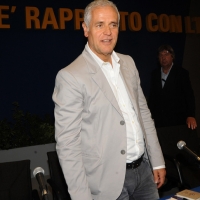 Foto Nicoloro G. 22/08/2012 Rimini Quarta giornata della trentatreesima edizione del Meeting di Rimini, organizzato da Comunione e Liberazione, dal titolo ” La natura dell’ uomo e’ rapporto con l’ infinito “. Tra i tanti dibattiti anche quello su ” Lombardia: discussione su presente e futuro ” al quale ha partecipato il governatore della Regione. nella foto Roberto Formigoni