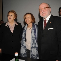 Foto Nicoloro G. 16/03/2012 Bologna Si e' svolta nella sede centrale di Bologna de " Il Resto del Carlino " la sesta edizione del " Premio Marco Biagi ", il giuslavorista ucciso dalle Nuove Brigate Rosse il 19 marzo 2002. nella foto Anna Maria Cancellieri – Elsa Fornero – Giovanni Morandi