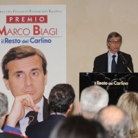 Foto Nicoloro G. 16/03/2012 Bologna Si e' svolta nella sede centrale di Bologna de " Il Resto del Carlino " la sesta edizione del " Premio Marco Biagi ", il giuslavorista ucciso dalle Nuove Brigate Rosse il 19 marzo 2002. nella foto Vasco Errani