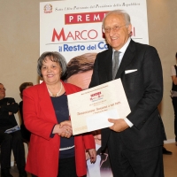 Foto Nicoloro G. 16/03/2012 Bologna Si e' svolta nella sede centrale di Bologna de " Il Resto del Carlino " la sesta edizione del " Premio Marco Biagi ", il giuslavorista ucciso dalle Nuove Brigate Rosse il 19 marzo 2002. nella foto Piero Gnudi ed un premiato