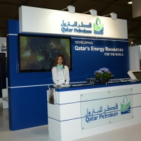 Foto Nicoloro G. 20/03/2013 Ravenna Edizione 2013 di OMC, Offshore Mediterranean Conference, forum internazionale, con cadenza biennale, dedicato a dirigenti, esperti, relatori delle più importanti società petrolifere e ai rappresentanti di ministeri e governi di ogni parte del mondo. Si confrontano e analizzano le differenti tematiche relative all’ esplorazione, produzione, trasporto e commercializzazione del greggio e del gas naturale. nella foto Uno stand