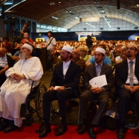Foto Nicoloro G.  24/08/2014  Rimini   XXXV edizione del Meeting per l' amicizia fra i popoli. nella foto anche rappresentanti di fede islamica presenti all' incontro dal titolo " il potere del cuore. Ricercatori di verità ".