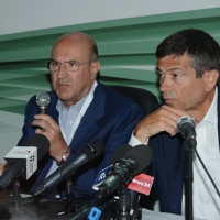 Foto Nicoloro G.   26/08/2014  Rimini     Terza  giornata della XXXV edizione del Meeting per l\' amicizia fra i popoli. nella foto l\' a.d. di Ferrovie dello Stato Michele Elia, a sinistra, e il ministro Maurizio Lupi, che hanno firmato l\' accordo tra MIT e FS per la progettazione di collegamenti alta velocità con aeroporti.