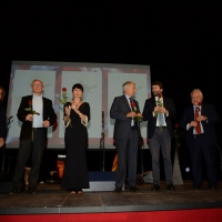 Foto Nicoloro G.  22/06/2015  Milano   Si è aperta ufficialmente la sedicesima edizione de " La Milanesiana ". nella foto da sinistra la regista teatrale Andree Ruth Shammah, lo scrittore David Grossman, Elisabetta Sgarbi, il sindaco Giuliano Pisapia, il ministro Dario Franceschini, il presidente Fondazione CdS Piergaetano Marchetti e il direttore del Piccolo Teatro Sergio Escobar.