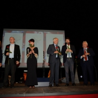 Foto Nicoloro G.  22/06/2015  Milano   Si è aperta ufficialmente la sedicesima edizione de " La Milanesiana ". nella foto da sinistra la regista teatrale Andree Ruth Shammah, lo scrittore David Grossman, Elisabetta Sgarbi, il sindaco Giuliano Pisapia, il ministro Dario Franceschini, il presidente Fondazione CdS Piergaetano Marchetti e il direttore del Piccolo Teatro Sergio Escobar.