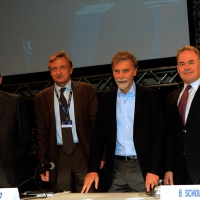 Foto Nicoloro G.   24/08/2015    Rimini    Quinta giornata dell' edizione 2015 del Meeting di C.L. dal titolo ' Di che è mancanza questa mancanza, cuore, che a un tratto ne sei pieno ? '. nella foto da sinistra, Pierluigi Stefanini, presidente Unipol, il ministro Graziano Delrio, Bernhard Scholz, presidente Compagnia delle Opere, James Hogan presidente Etihad e vicepresidente Alitalia, che hanno partecipato al dibattito 'Scommettere e investire in Italia'.